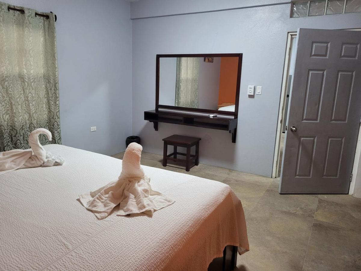 Apartmán Rachel Land Caye Caulker Exteriér fotografie