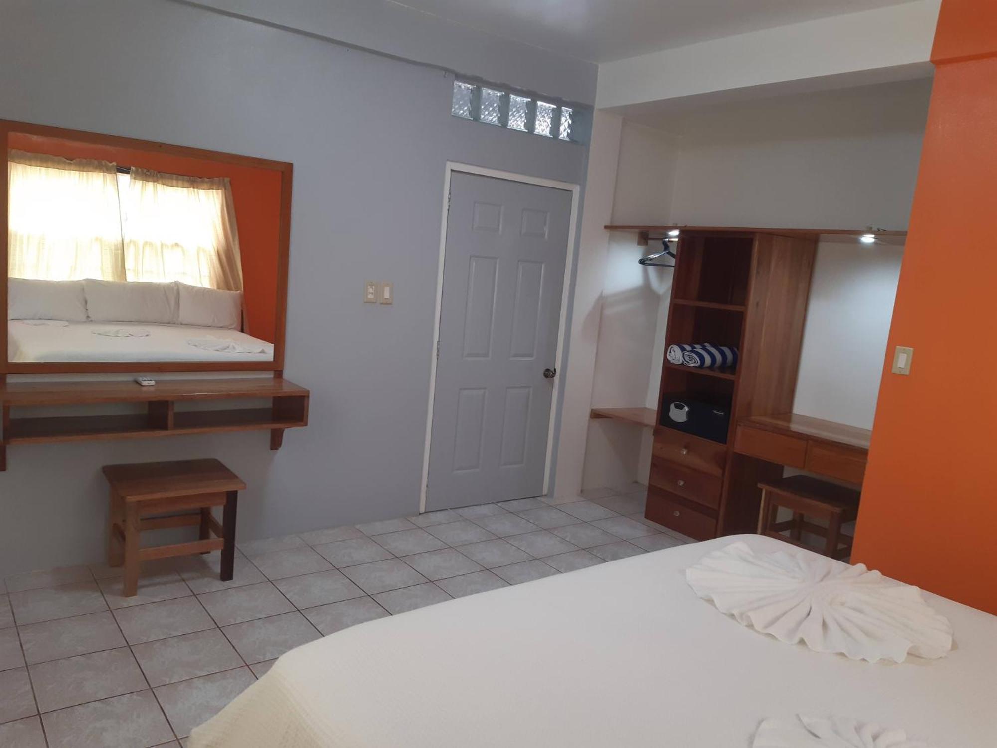 Apartmán Rachel Land Caye Caulker Exteriér fotografie